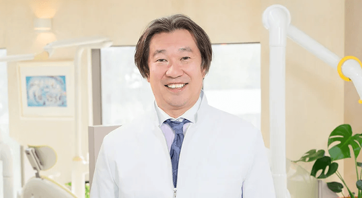 海老泽齿科是位于东京都杉并区的牙科医院。以"为患者提供匹配的治疗方法"为理念,每天为众多患者进行治疗。院长海老泽先生亲自为患者治疗。